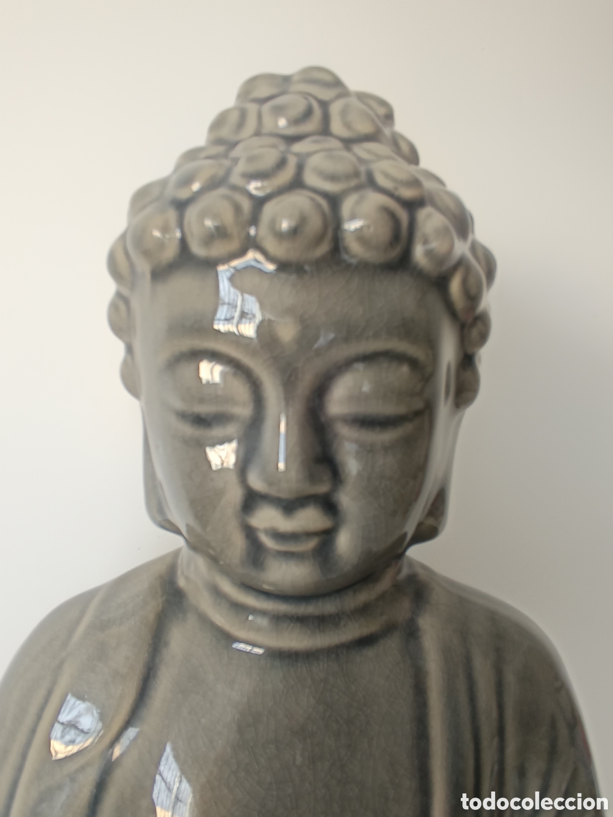 Otros objetos de arte: Gran Buda protector en porcelans gris - Foto 10