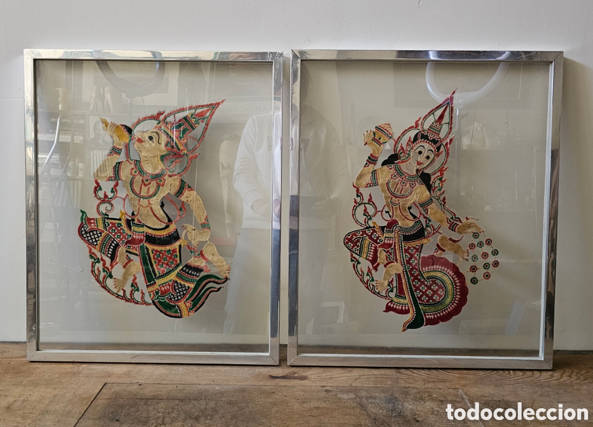 Otros objetos de arte: DOS CUADROS, BAILARIN ASIATICO, PIEL PINTADA, MARIONETAS, RTESANIA BALI. VINTAGE, GRANDES.