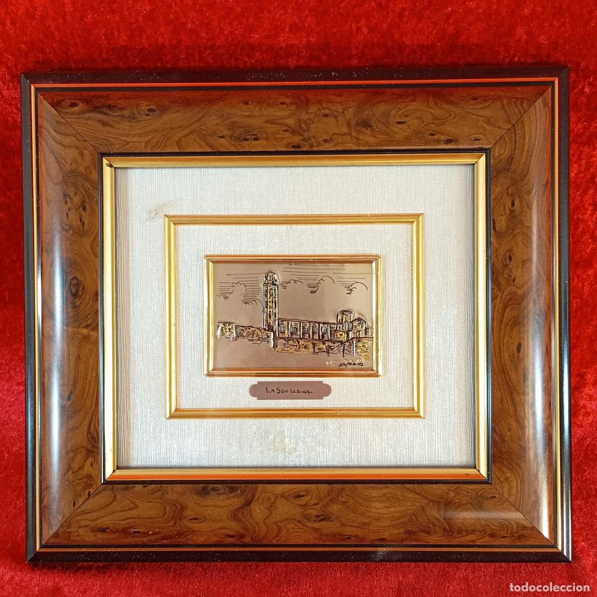 Otros objetos de arte: CUADRO GRABADO VINTAGE - RELIEVE ARTESANAL ITALIANO - LA SEO LLEIDA - 27,5 X 30,5 CM