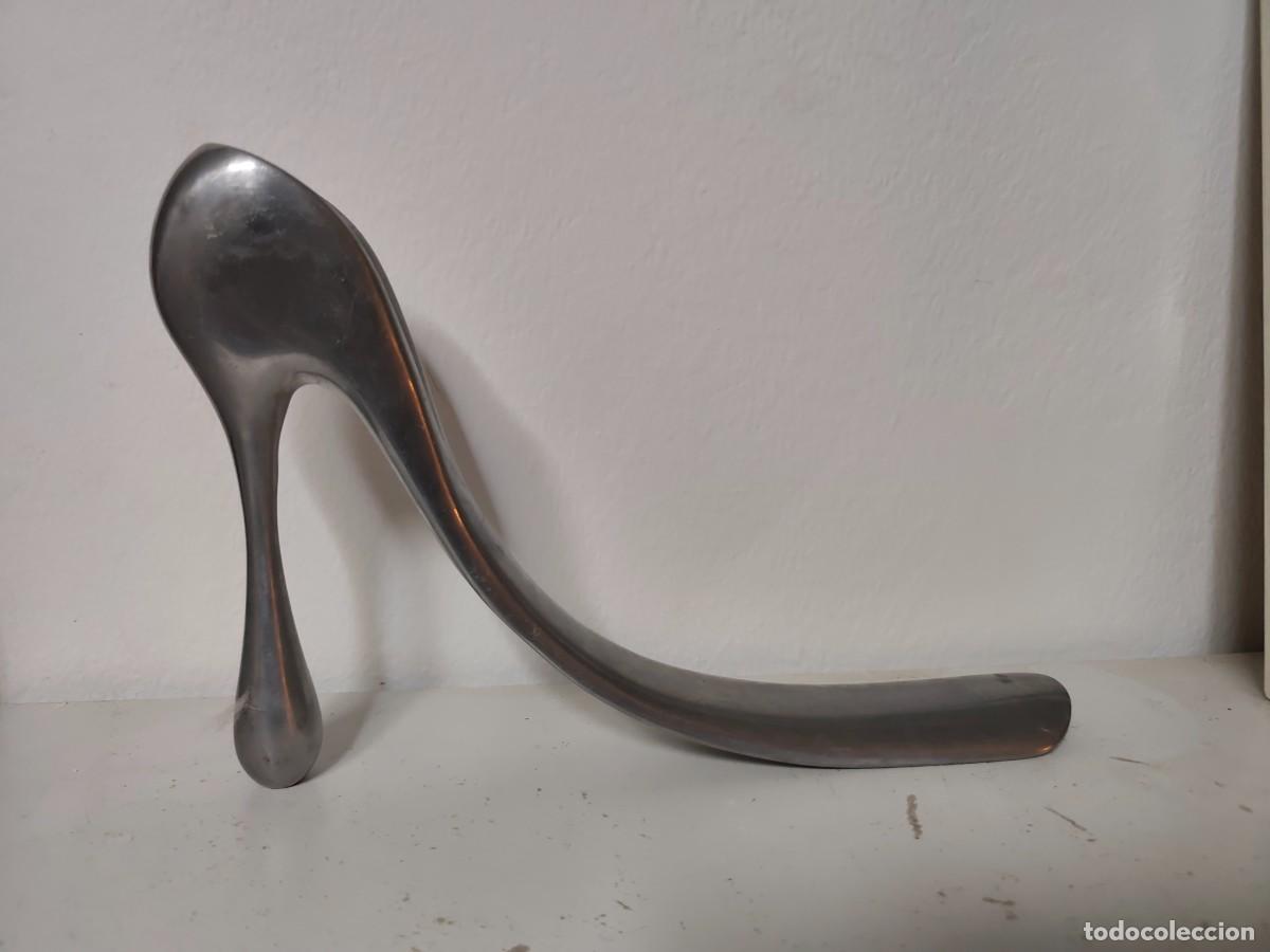 Otros objetos de arte: Calzador dise&ntilde;o Manolo Biahnik