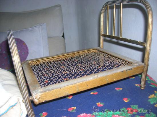 Vestidos mu&ntilde;eca espa&ntilde;ola cl&aacute;sica: Cama - Foto 3
