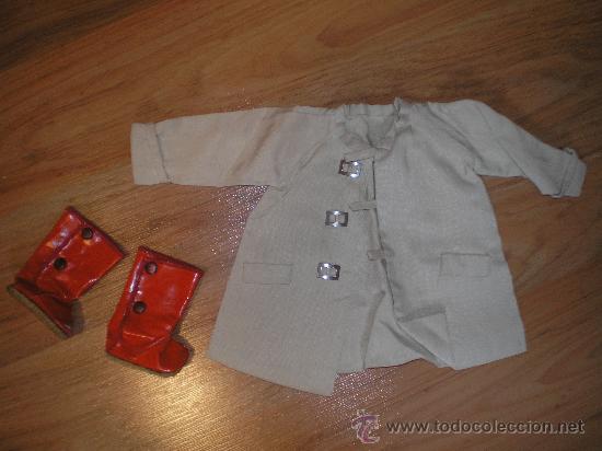 Vestidos mu&ntilde;eca espa&ntilde;ola cl&aacute;sica: GABARDINA Y BOTAS DE CHAROL DE MU&Ntilde;ECA. - Foto 1