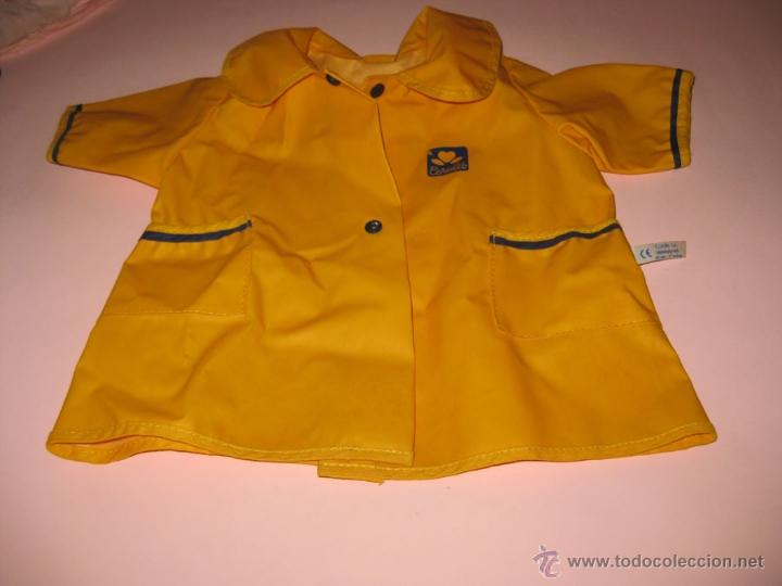 Vestidos mu&ntilde;eca espa&ntilde;ola cl&aacute;sica: IMPERMEABLE DE LA MU&Ntilde;ECA COROLLE - Foto 1
