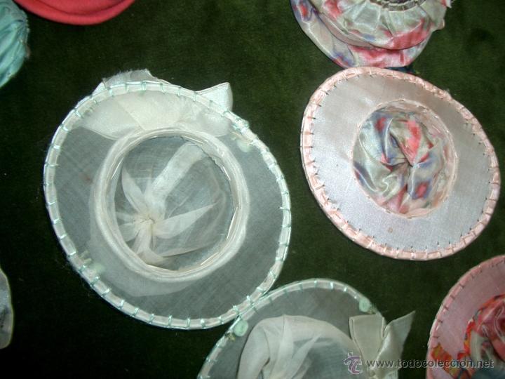Vestidos mu&ntilde;eca espa&ntilde;ola cl&aacute;sica: Lote de gorros para mu&ntilde;eca. ca9 - Foto 4