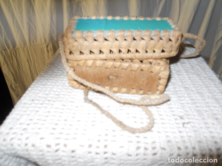 Vestidos mu&ntilde;eca espa&ntilde;ola cl&aacute;sica: antiguo bolsito de mu&ntilde;ecas, de enea. - Foto 4