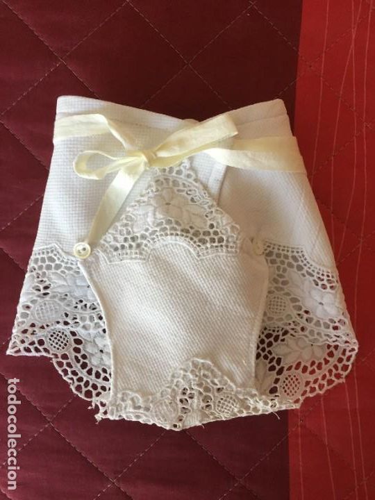 Vestidos mu&ntilde;eca espa&ntilde;ola cl&aacute;sica: Braguita para mu&ntilde;eca beb&eacute; - Foto 1