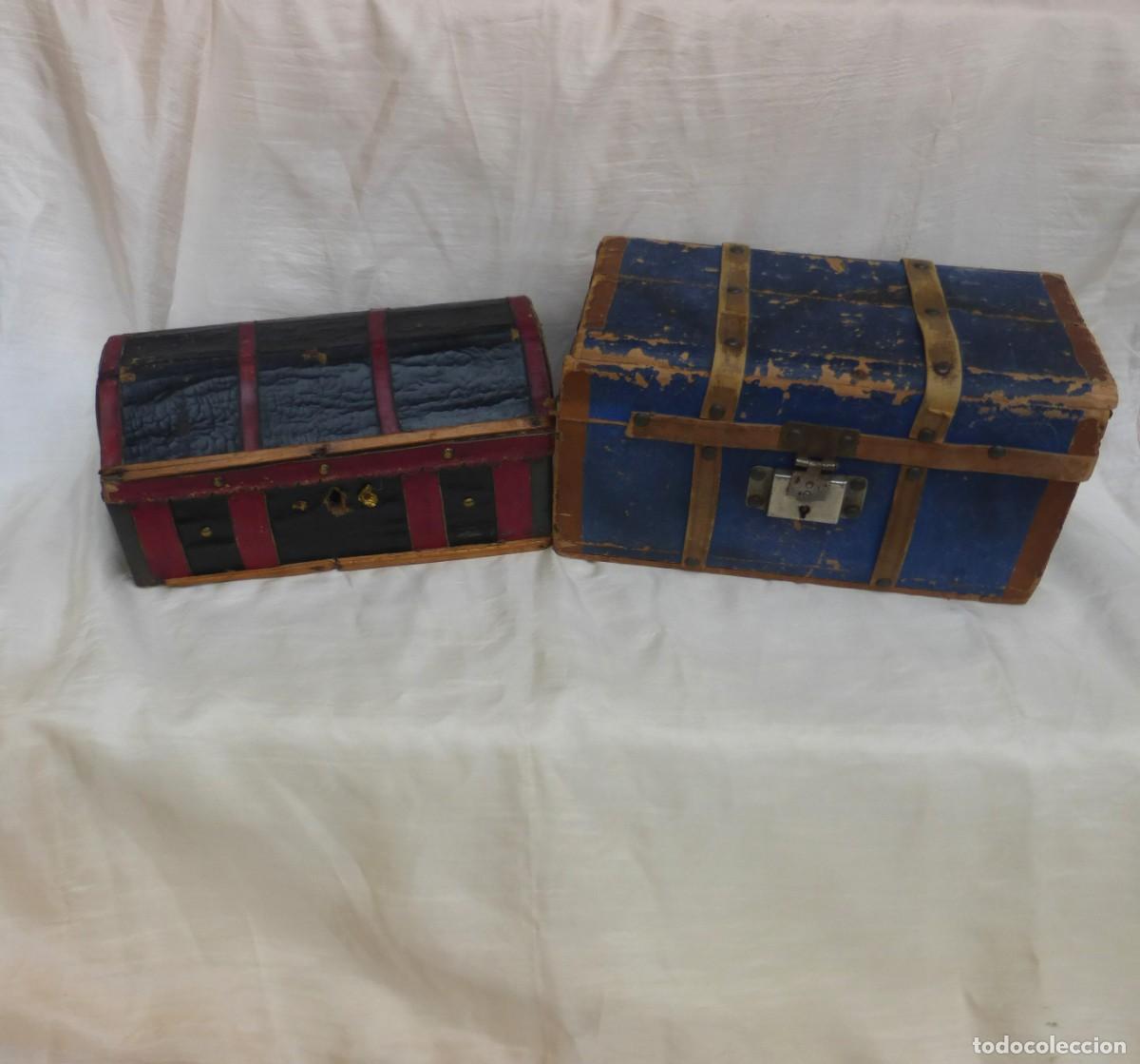 Vestidos Mu&ntilde;eca Espa&ntilde;ola Cl&aacute;sica: ANTIGUO 2 BAUL DE MADERA PARA MU&Ntilde;ECAS VESTIDOS ACCESORIOS PARA RESTAURAR S. XX WOODEN DOLL&acute;S TRUNK