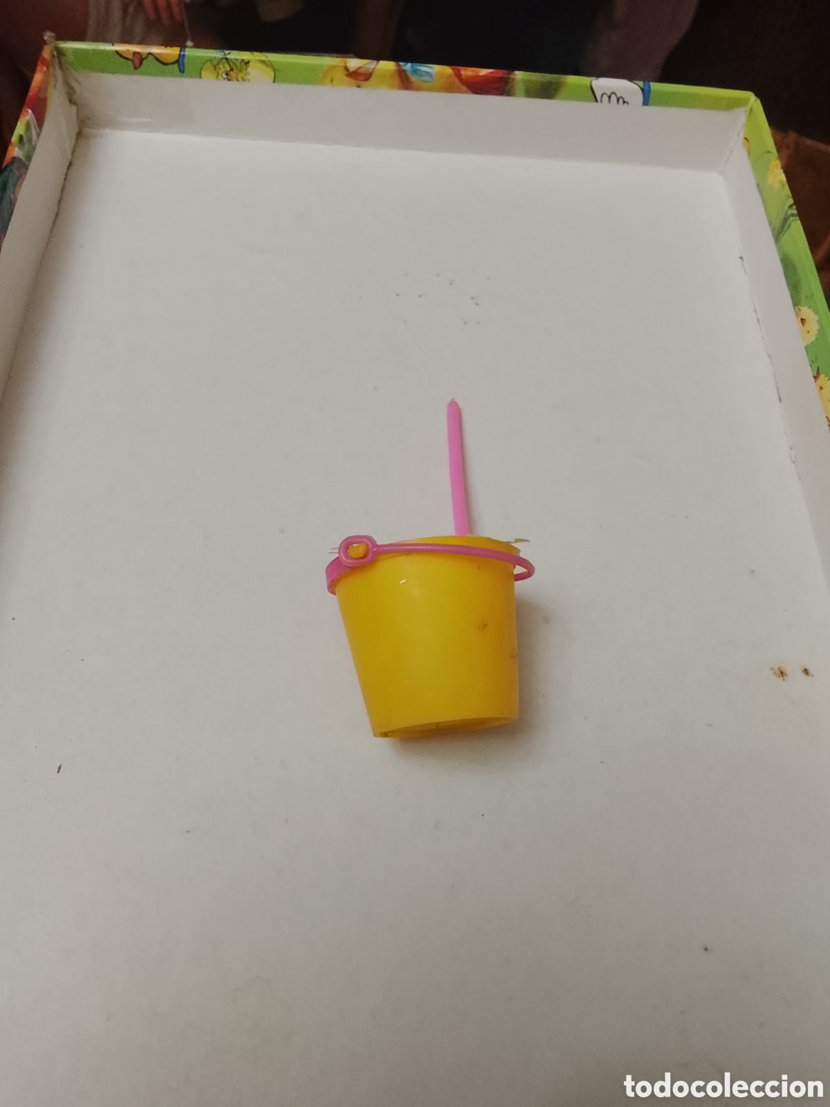 Vestidos Mu&ntilde;eca Espa&ntilde;ola Cl&aacute;sica: Antiguo caldero con fregona para casa de mu&ntilde;ecas .