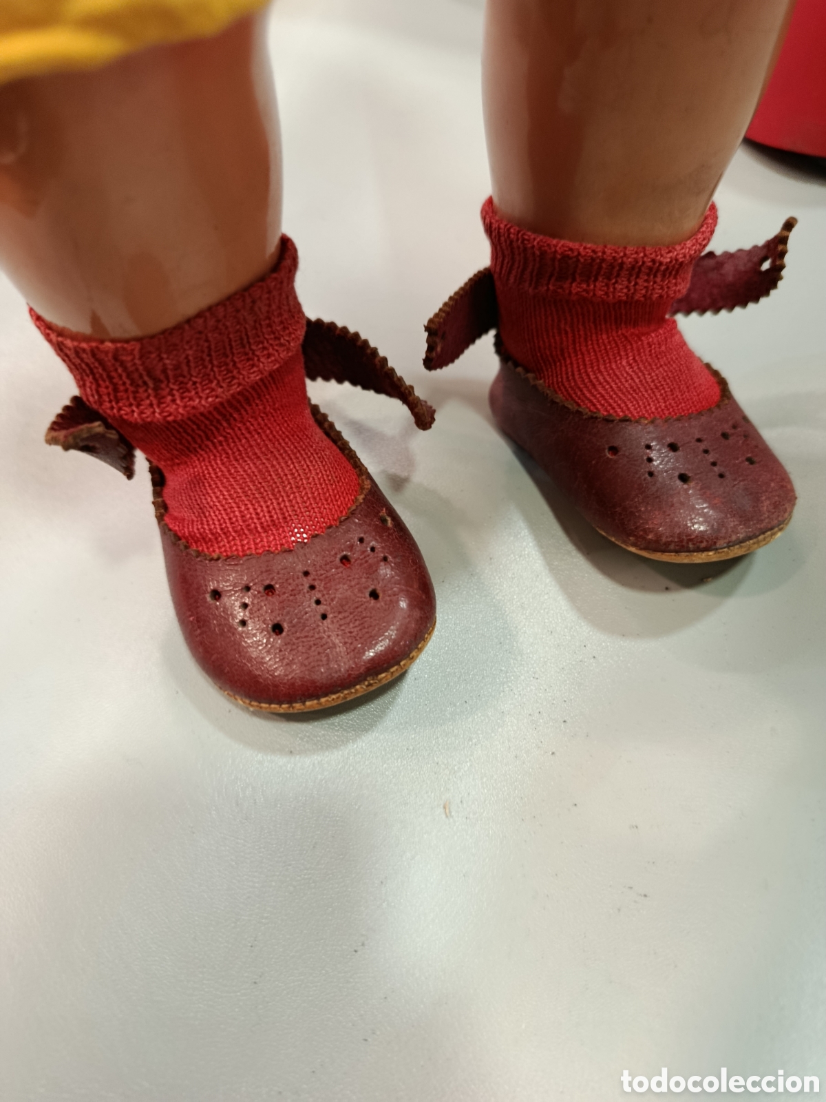 Vestidos Mu&ntilde;eca Espa&ntilde;ola Cl&aacute;sica: Zapatos y calcetines mu&ntilde;eca Mariquita P&eacute;rez , Gisela o similar. Rojos