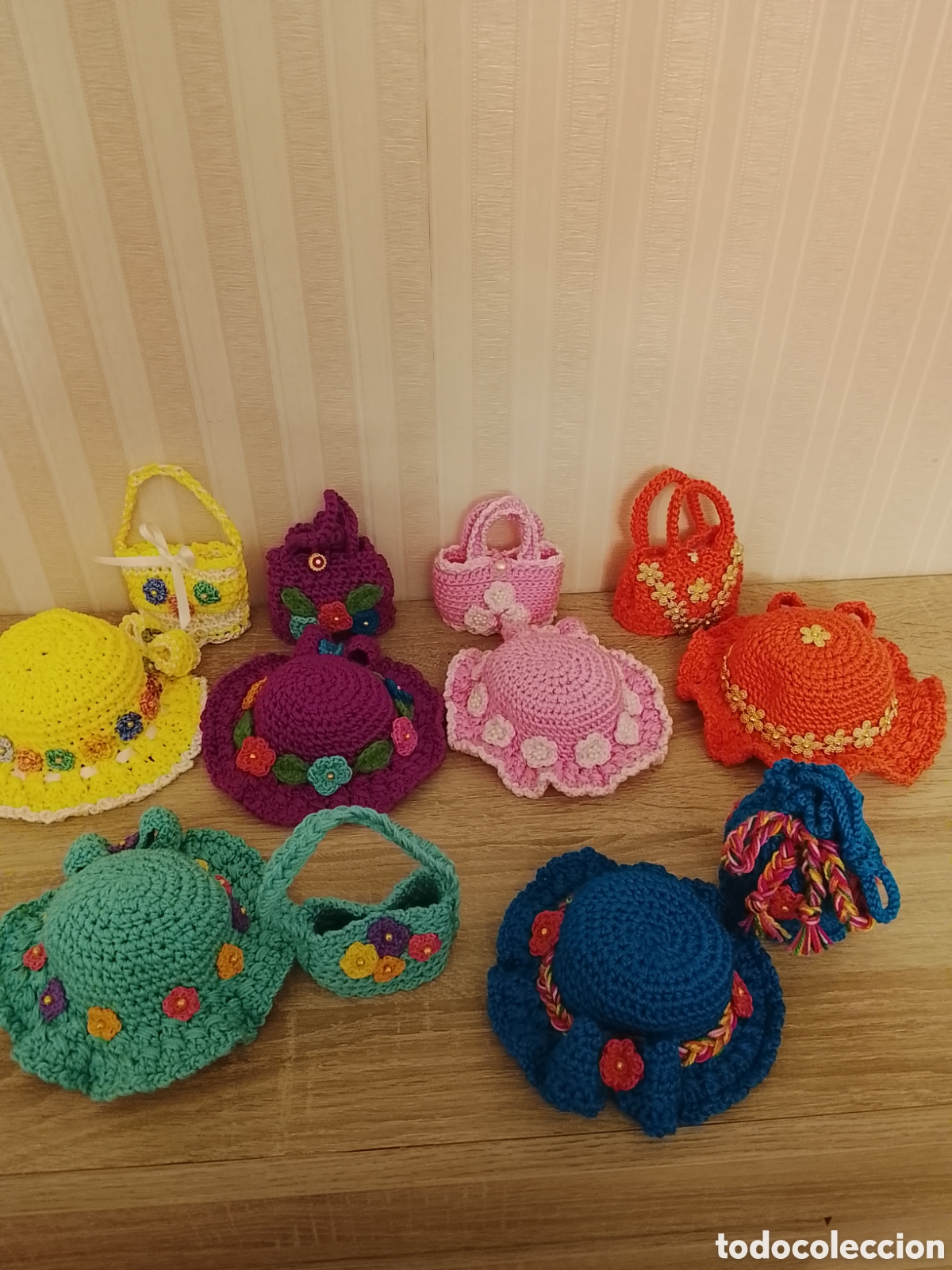 Vestidos Mu&ntilde;eca Espa&ntilde;ola Cl&aacute;sica: Sombrerito +bolso a juego ,para Cayetana ,Mariquita ,etc .Escoger color del juego 2 piezas.Leer desc