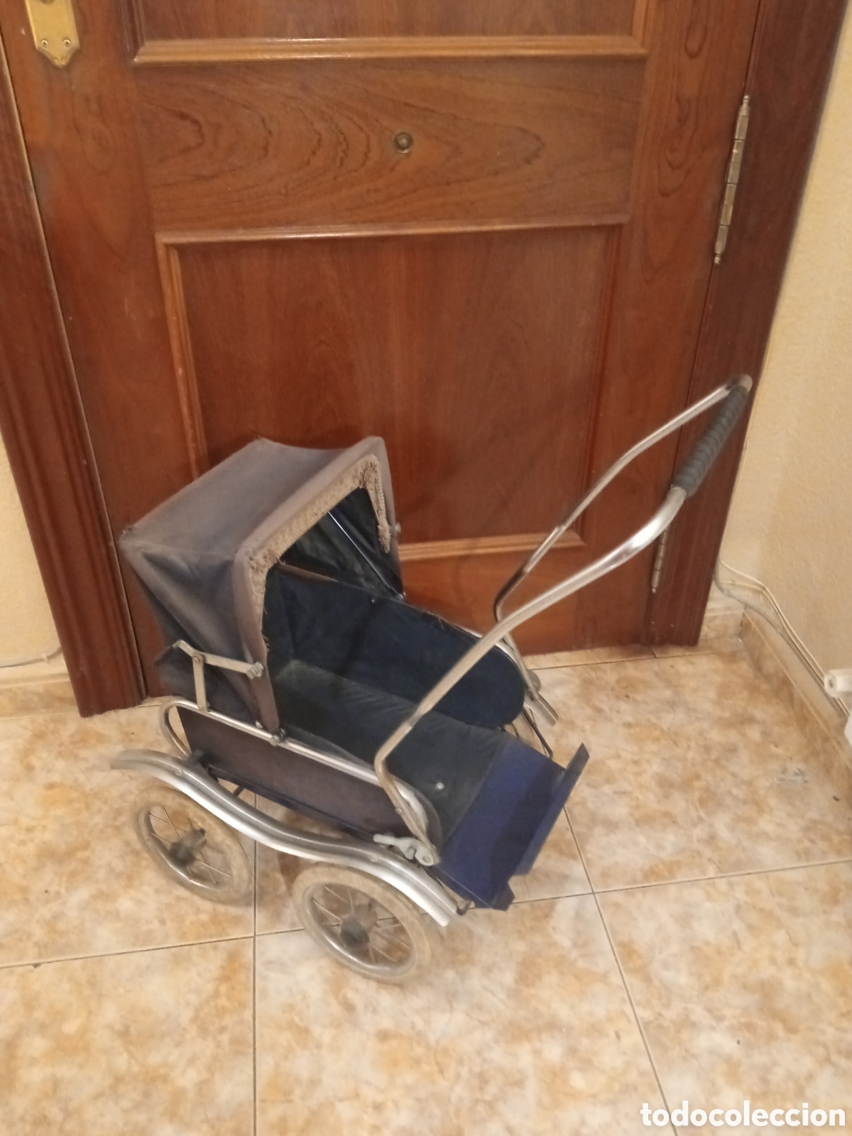 Vestidos mu&ntilde;eca espa&ntilde;ola cl&aacute;sica: Carrito para mu&ntilde;ecas Marca Arrue