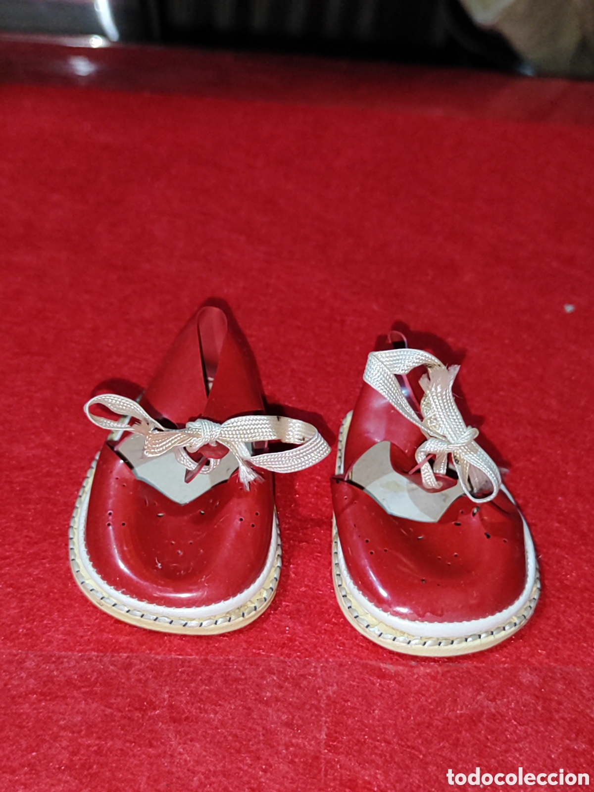 Vestidos mu&ntilde;eca espa&ntilde;ola cl&aacute;sica: Zapatillas zapato charol mariquita P&eacute;rez Gisela Cayetana o similar