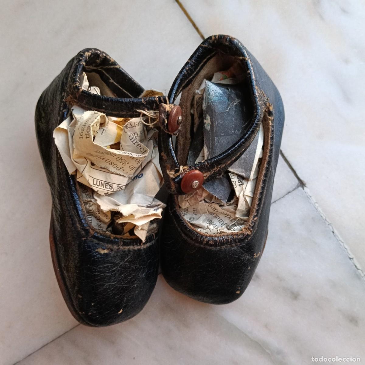 Vestidos mu&ntilde;eca espa&ntilde;ola cl&aacute;sica: Zapatos de cuero para mu&ntilde;eca siglo XIX