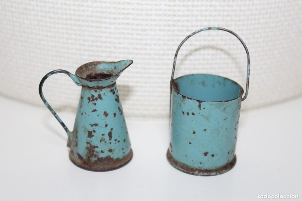 Vestidos mu&ntilde;eca espa&ntilde;ola cl&aacute;sica: ANTIGUO CUBO Y JARRA DE CASA DE MU&Ntilde;ECAS HOJALATA