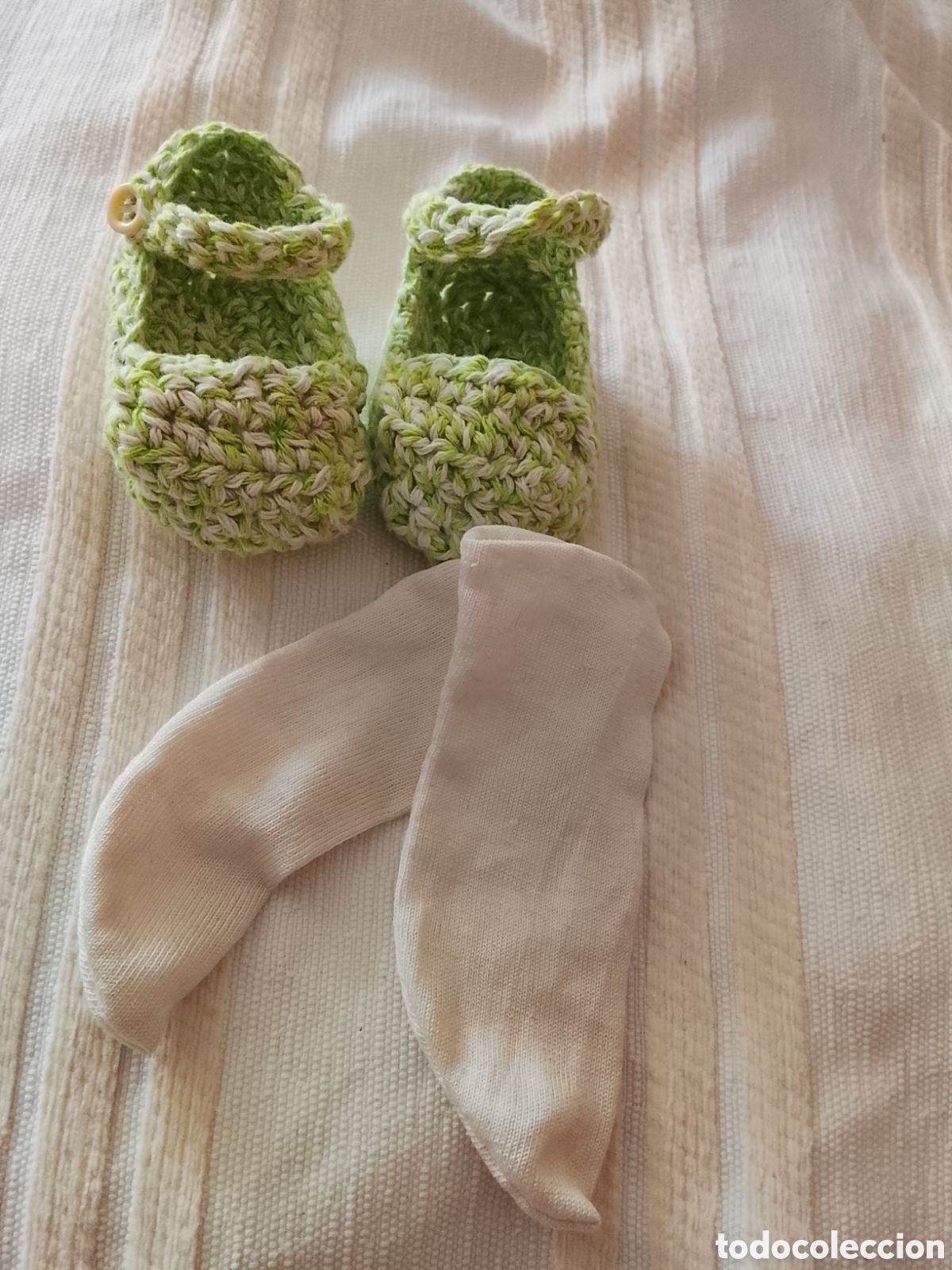 Vestidos mu&ntilde;eca espa&ntilde;ola cl&aacute;sica: Zapatitos de croch&eacute; +calcetines de regalo ,de mu&ntilde;eca Pierina .