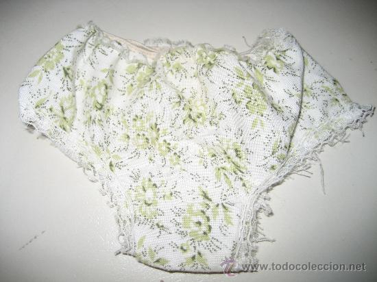 Vestidos mu&ntilde;ecas espa&ntilde;olas: Braguitas antiguas de mu&ntilde;eca. - Foto 1