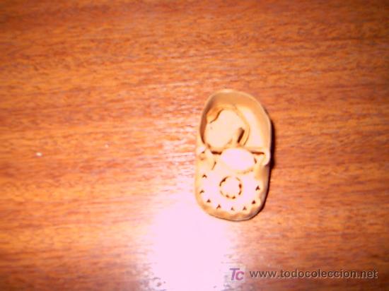 Vestidos mu&ntilde;ecas espa&ntilde;olas: Zapato antiguo de mu&ntilde;eca - Foto 1