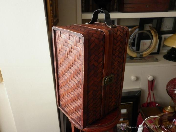 Vestidos mu&ntilde;ecas espa&ntilde;olas: BA&Uacute;L ARMARIO PARA MU&Ntilde;ECA - Foto 2