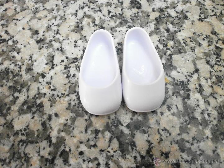 Vestidos mu&ntilde;ecas espa&ntilde;olas: ZAPATOS DE LA MU&Ntilde;ECA NANCY - Foto 1