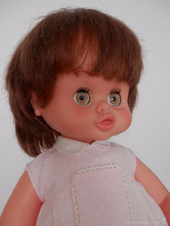 Vestidos Bonecas Espanholas: Mu&ntilde;eca Nora de Famosa
