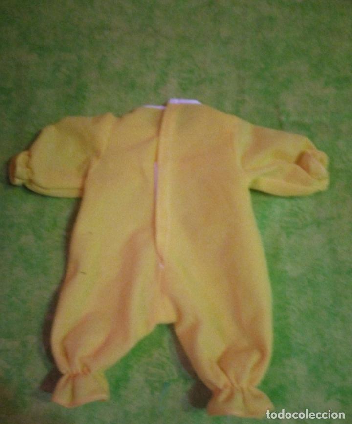 Vestidos Muñecas Españolas: Mono pelele amarillo y blanco Lovely Baby o muñecas 30cm - Foto 2 - 63489876