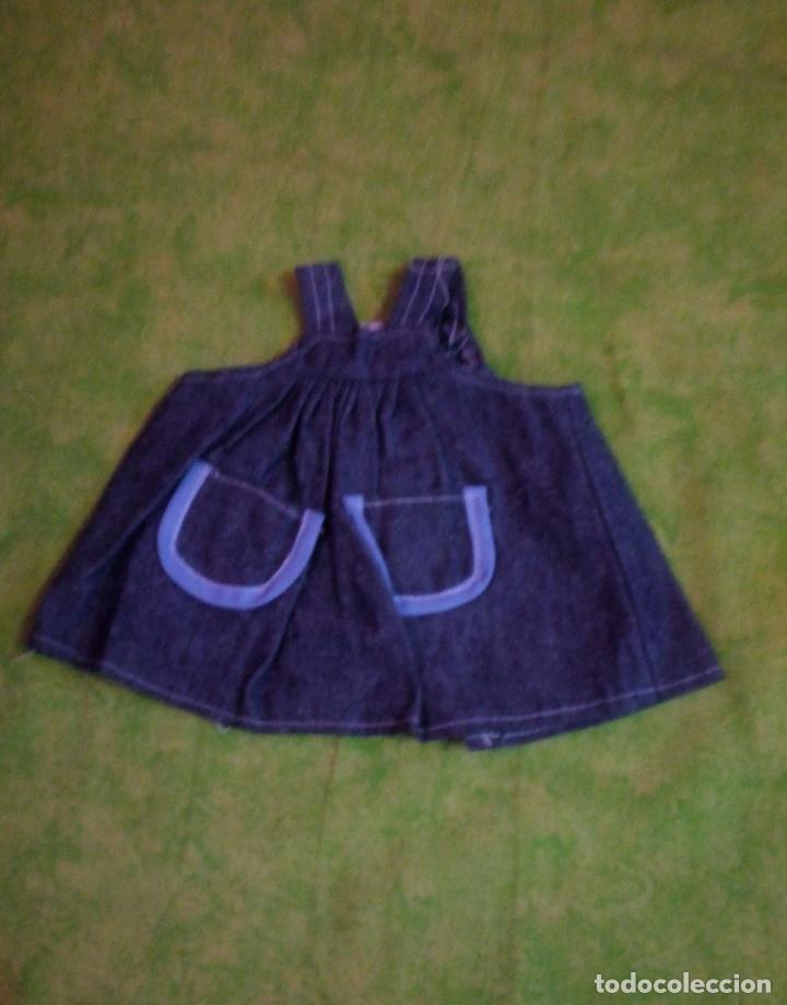 Vestidos mu&ntilde;ecas espa&ntilde;olas: Falda vaquera con bolsillos com 20cm - Foto 1