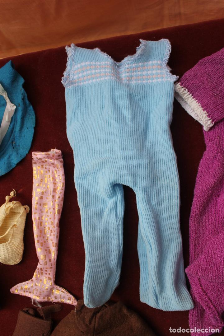 lote ropa para muñecas años 70-80 - Comprar Vestidos y Accesorios Muñeca  española Moderna en todocoleccion - 76610975