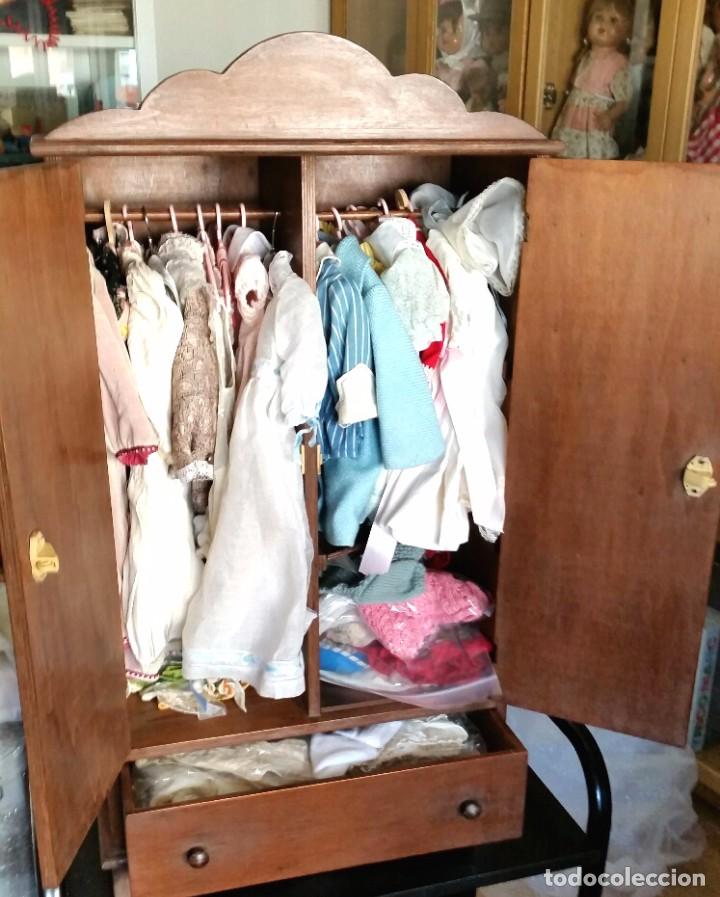 Vestidos mu&ntilde;ecas espa&ntilde;olas: ARMARIO DE MADERA PARA ROPA DE MU&Ntilde;ECAS - Foto 2