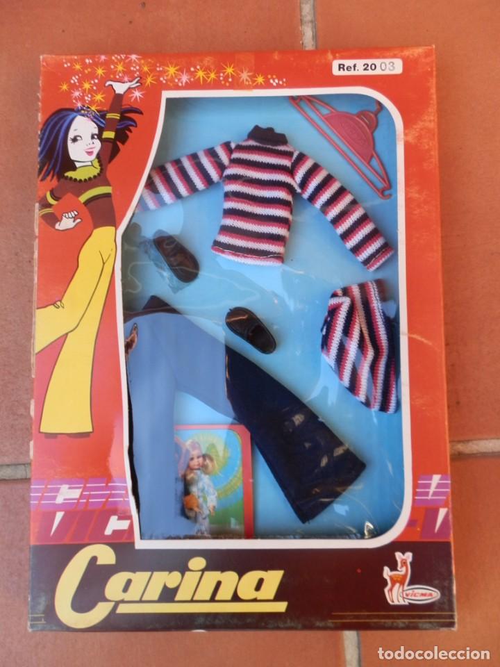 Vestidos mu&ntilde;ecas espa&ntilde;olas: Conjunto para mu&ntilde;eca Carina de Vicma en caja original a estrenar. Ref 2003. Con cat&aacute;logo.