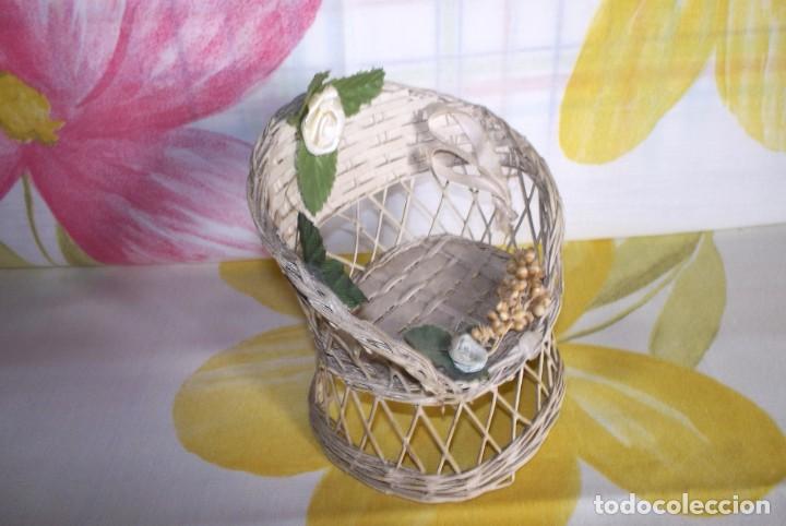 Vestidos mu&ntilde;ecas espa&ntilde;olas: SILLON DE MIMBRE PARA MU&Ntilde;ECOS - Foto 3