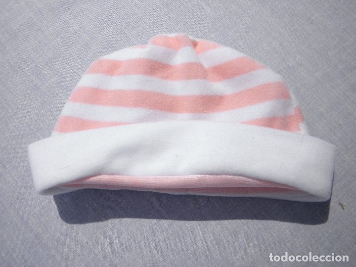 Vestidos mu&ntilde;ecas espa&ntilde;olas: Gorro rayas rosas para mu&ntilde;ecas - Foto 1