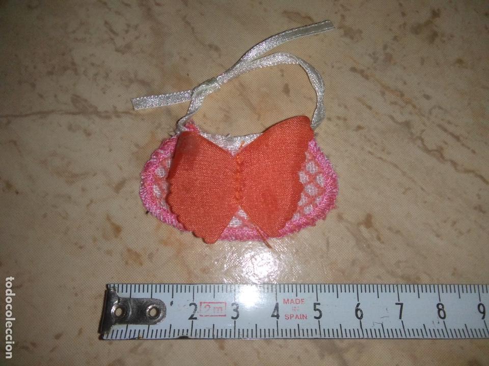 Vestidos mu&ntilde;ecas espa&ntilde;olas: babero para mu&ntilde;eca tama&ntilde;o barriguita  cpp2 - Foto 1