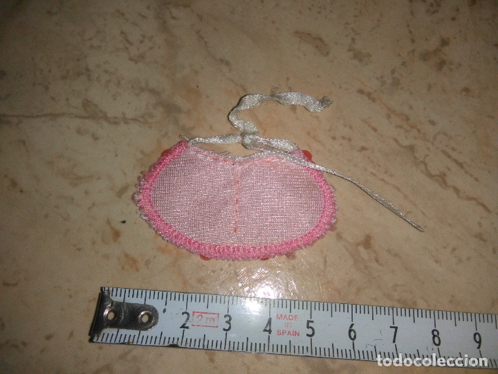 Vestidos mu&ntilde;ecas espa&ntilde;olas: babero para mu&ntilde;eca tama&ntilde;o barriguita cpp2 - Foto 2
