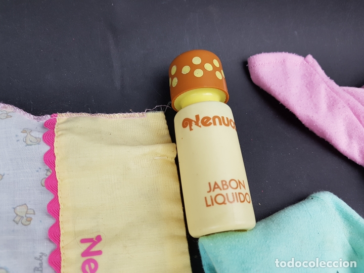 Vestidos mu&ntilde;ecas espa&ntilde;olas: lote ropa complementos nenuco - Foto 2