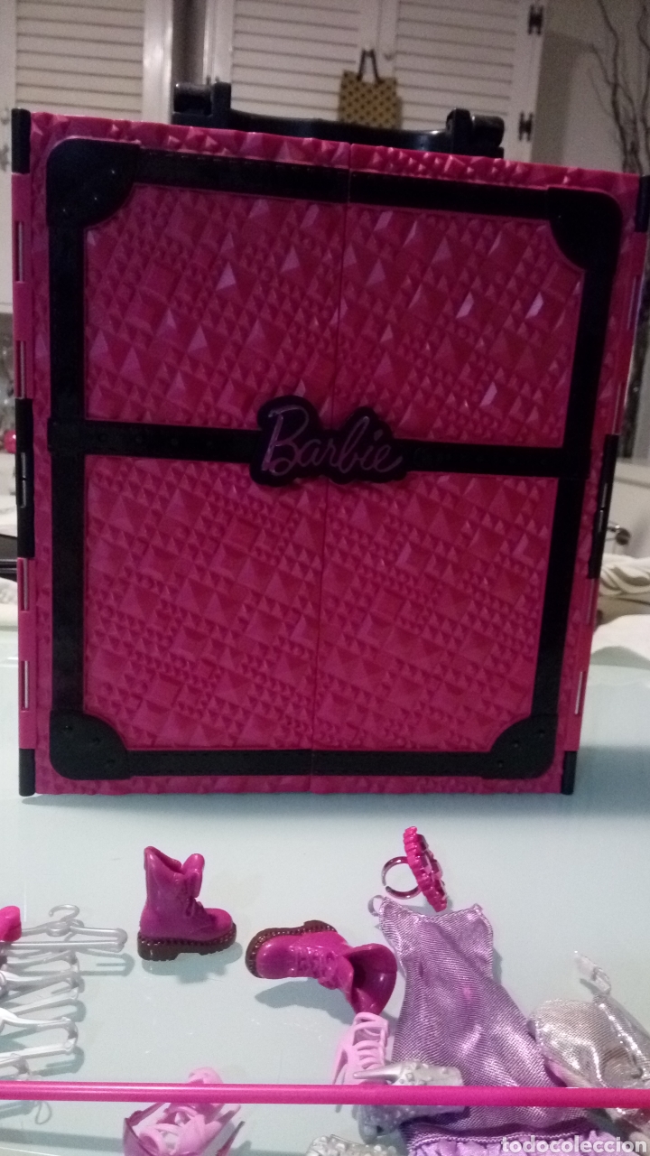 Vestidos mu&ntilde;ecas espa&ntilde;olas: Barbie armario, wardrobe y complementos - Foto 3