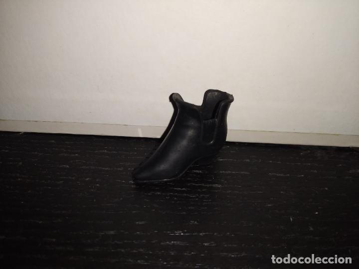 Vestidos mu&ntilde;ecas espa&ntilde;olas: Zapato de mu&ntilde;eca Chabel de feber - Foto 2