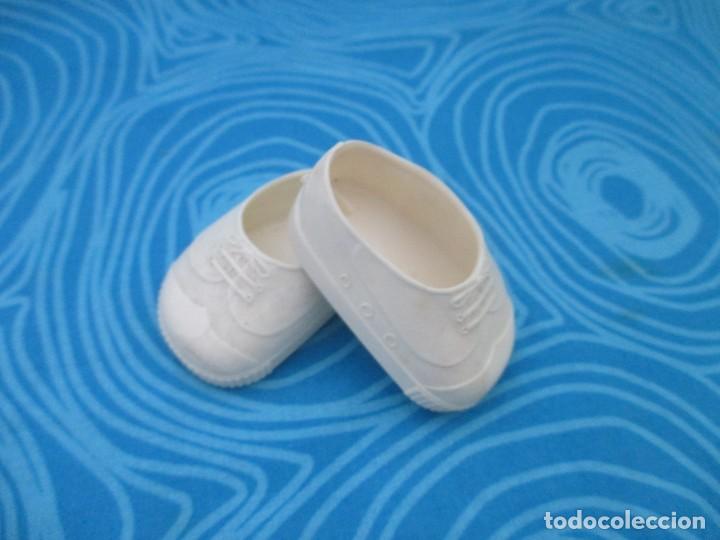 Vestidos mu&ntilde;ecas espa&ntilde;olas: DEPORTIVAS ORIGINALES NANCY - Foto 2