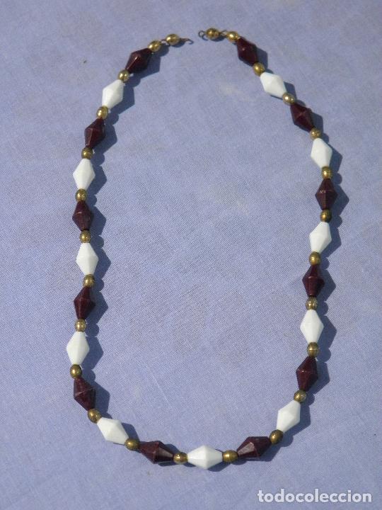 Vestidos mu&ntilde;ecas espa&ntilde;olas: Collar de cuentas antiguo - Foto 1