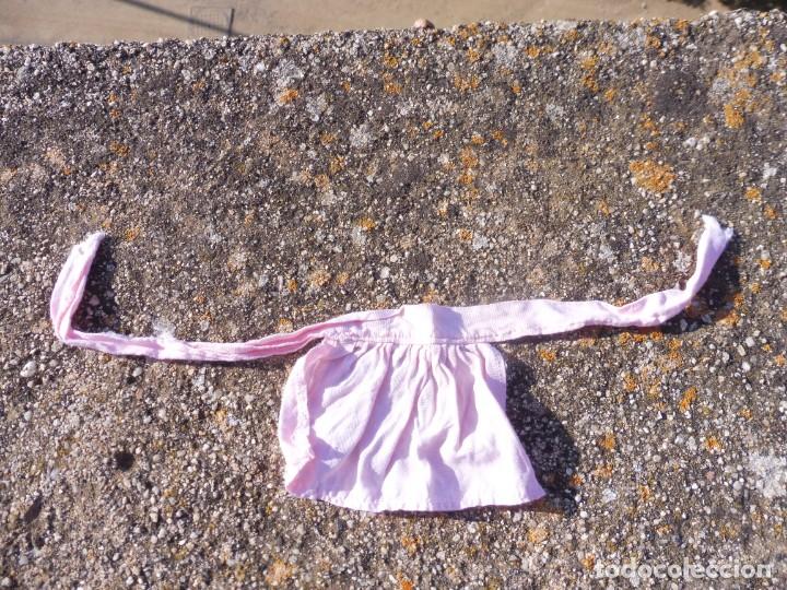 Vestidos mu&ntilde;ecas espa&ntilde;olas: Delantal rosa para mu&ntilde;eca - Foto 2