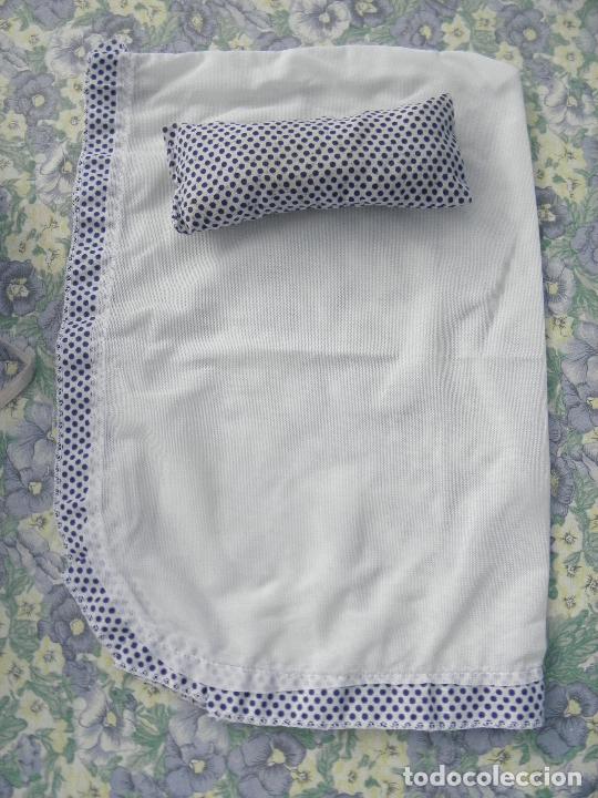 Vestidos mu&ntilde;ecas espa&ntilde;olas: Antiguo juego de cuna para mu&ntilde;ecas - Foto 1