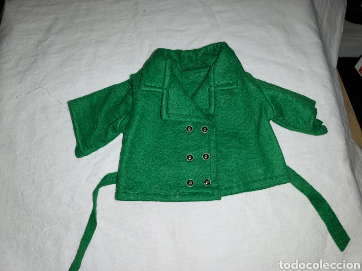 Vestidos mu&ntilde;ecas espa&ntilde;olas: BONITO ABRIGO VERDE PARA MU&Ntilde;ECA - Foto 1