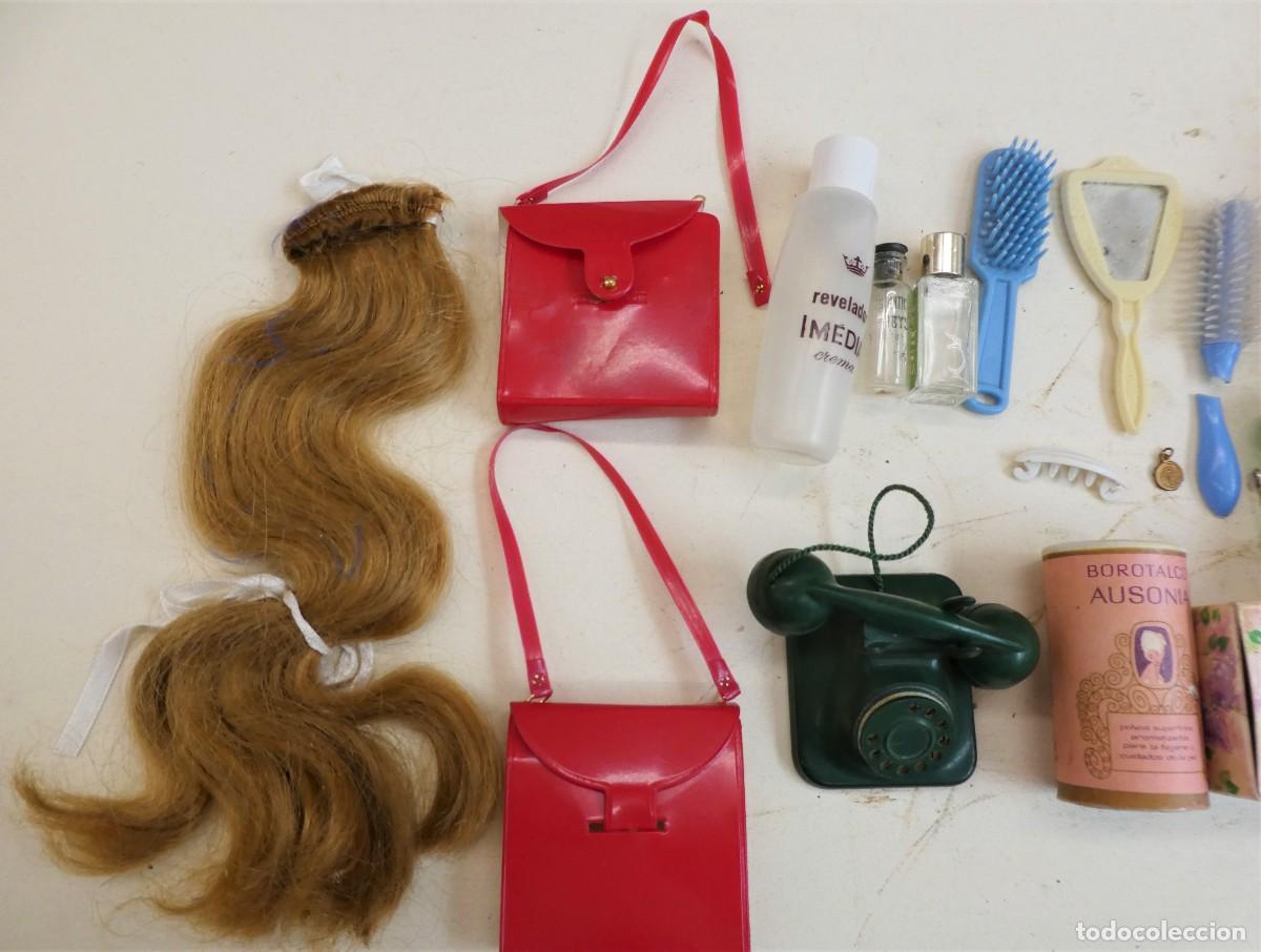 Vestidos mu&ntilde;ecas espa&ntilde;olas: Lote de accesorios para mu&ntilde;ecas - Foto 2