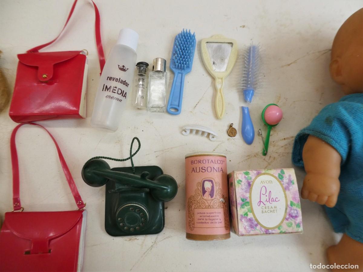 Vestidos mu&ntilde;ecas espa&ntilde;olas: Lote de accesorios para mu&ntilde;ecas - Foto 3