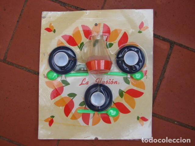 Vestidos mu&ntilde;ecas espa&ntilde;olas: BLISTER CON JARRON Y VASOS - LA ILUSI&Oacute;N - Foto 1