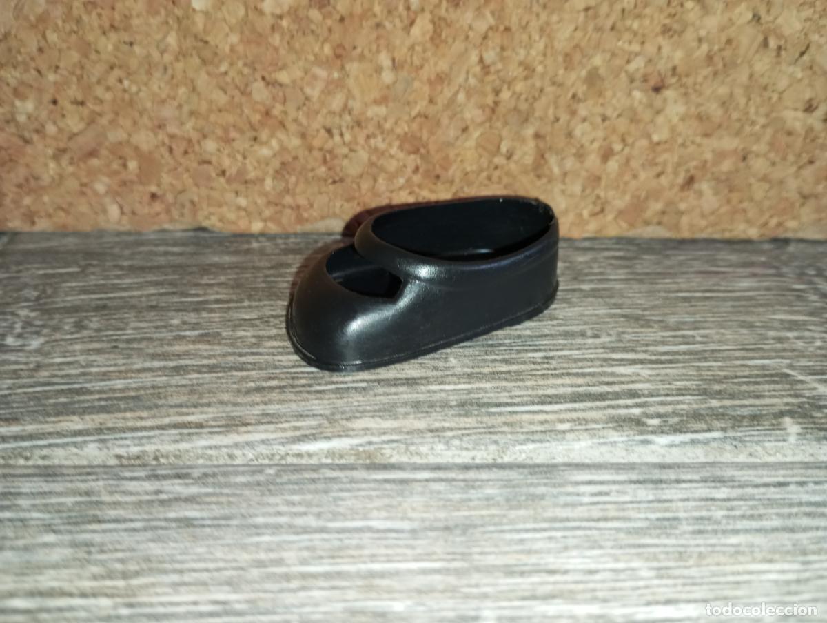 Vestidos mu&ntilde;ecas espa&ntilde;olas: Zapato de mu&ntilde;eca Lesly - Foto 4