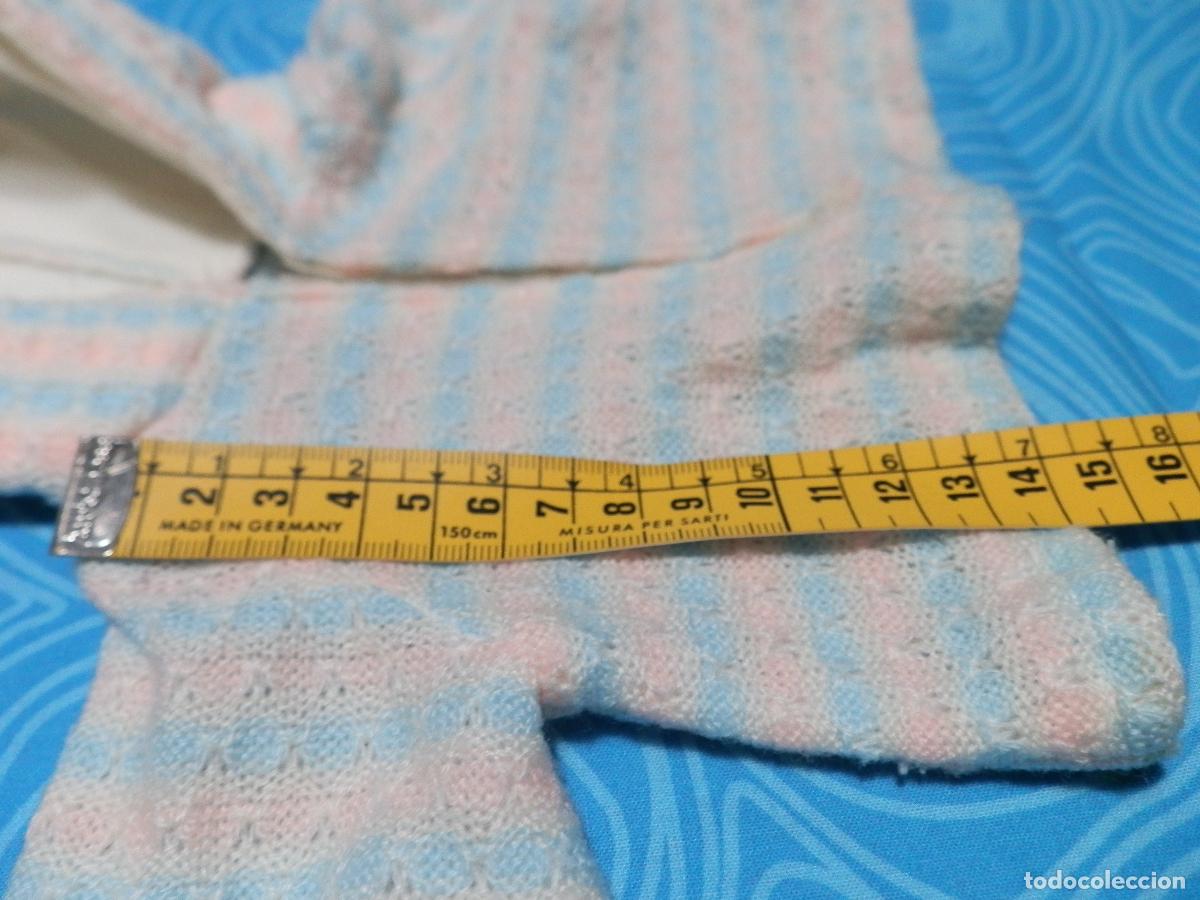 Vestidos mu&ntilde;ecas espa&ntilde;olas: ANTIGUO JERSEY CAPUCHA SIN MARCA PARA MU&Ntilde;ECA - Foto 3