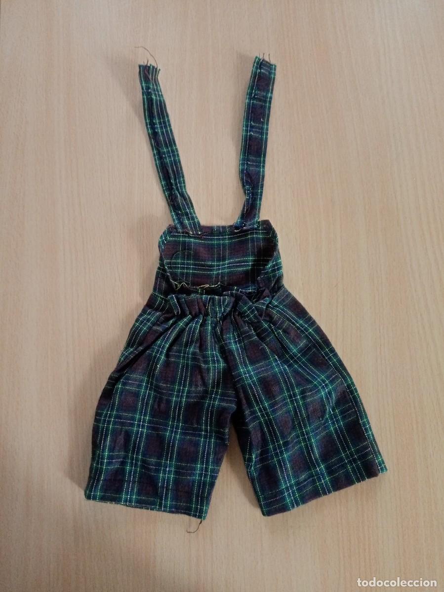 Vestidos mu&ntilde;ecas espa&ntilde;olas: Mono de cuadritos para mu&ntilde;eca. - Foto 1