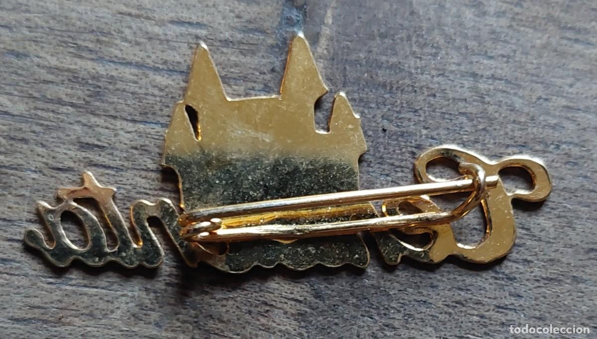 Vestidos mu&ntilde;ecas espa&ntilde;olas: Insignia broche Chabel Cenicienta - Foto 2