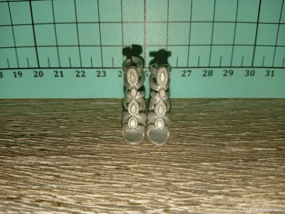 Vestidos mu&ntilde;ecas espa&ntilde;olas: Zapatos de mu&ntilde;eca Barbie - Foto 2