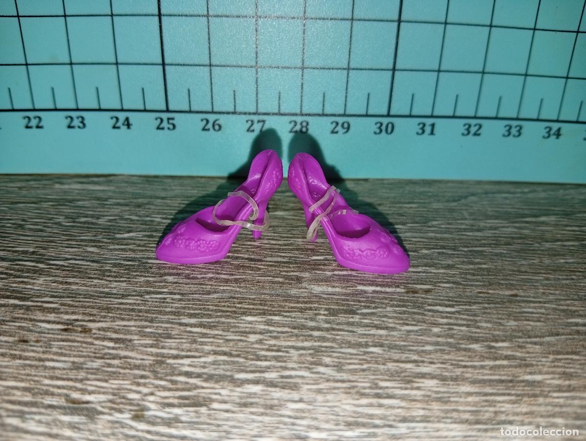 Vestidos mu&ntilde;ecas espa&ntilde;olas: Zapatos de mu&ntilde;eca Barbie - Foto 1